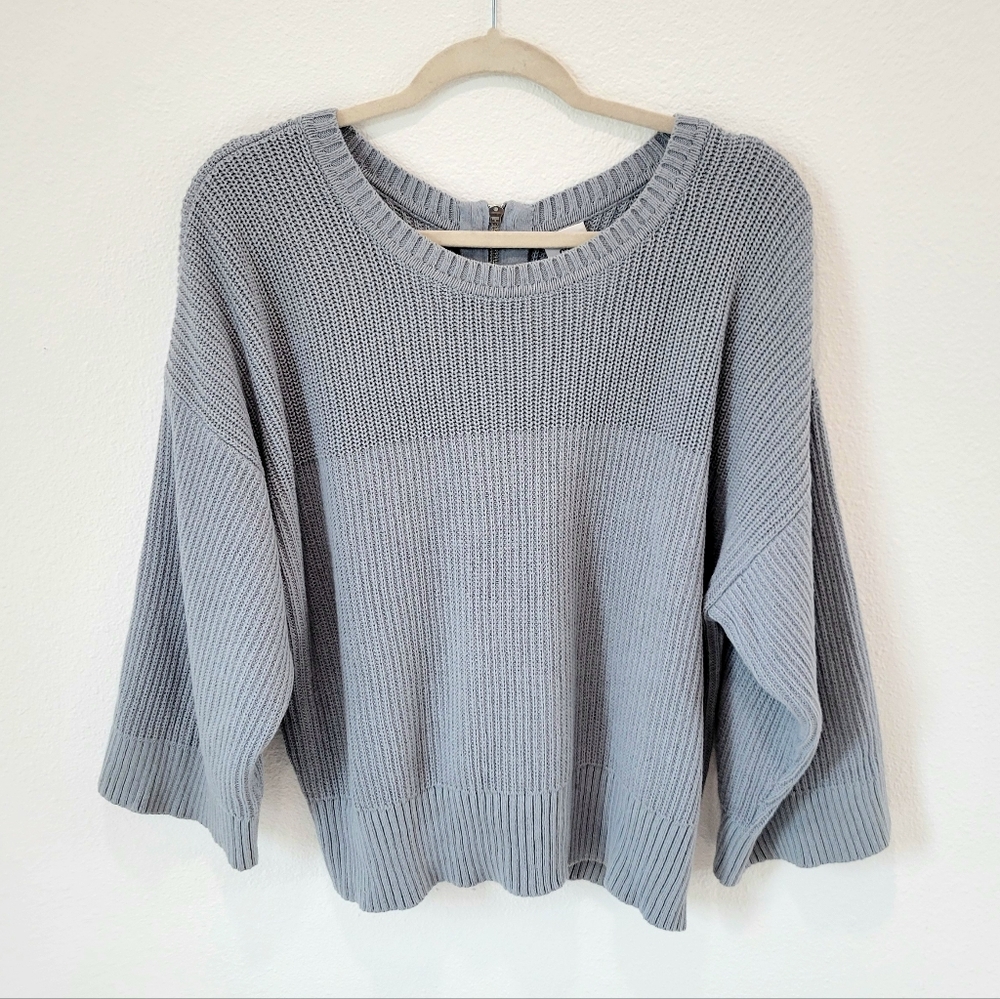 CAbi Women's L Light Blue Zip Back Sweater Wide Sleeve Trendy
